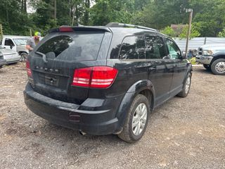 2017 Dodge Journey SE - Exterior Rear Right Corner Image